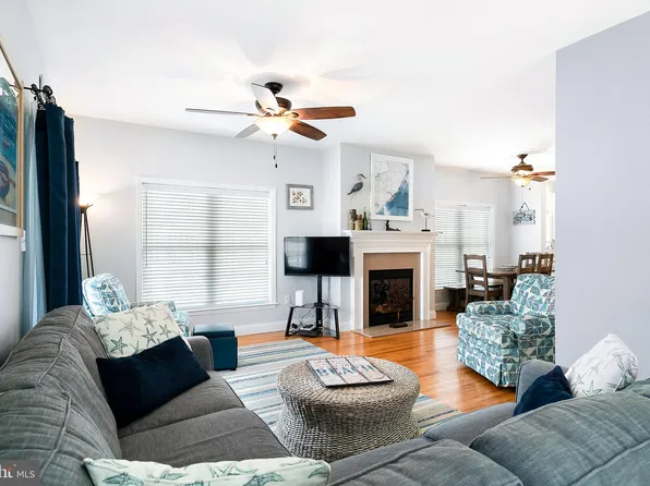 114 S Central Ave, Surf City, NJ 08008