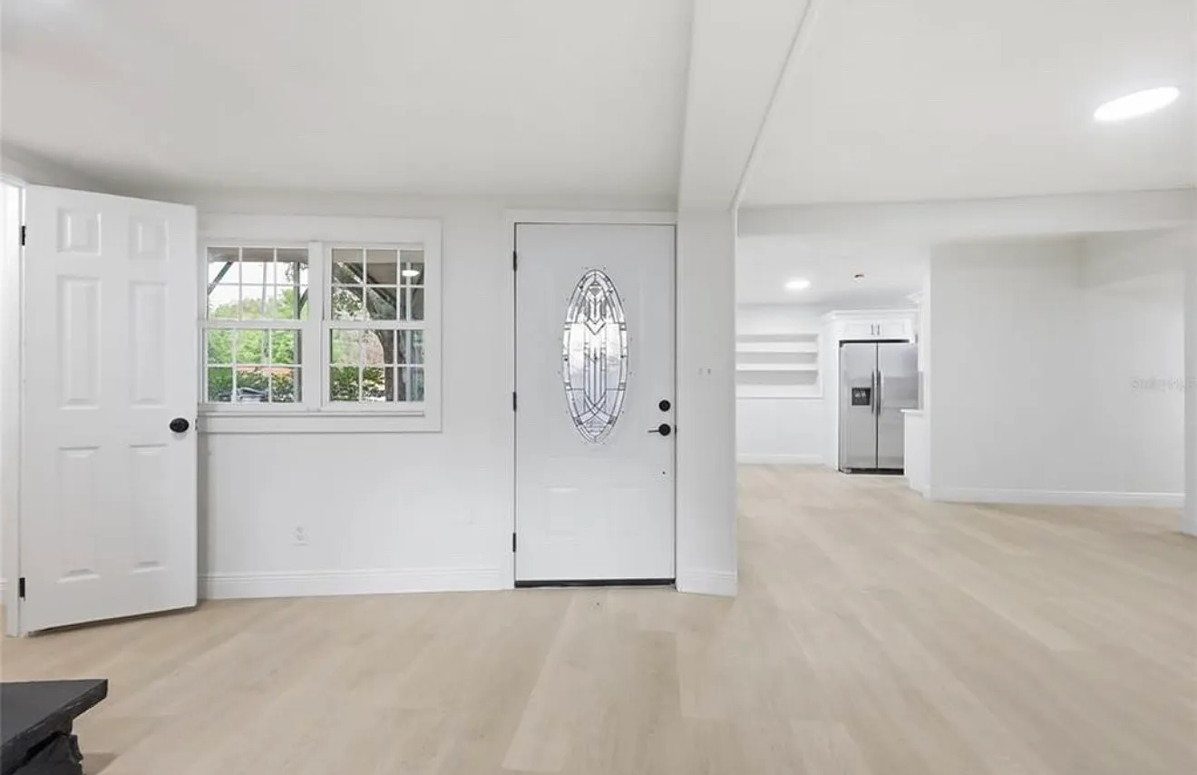 3 bed, 1600 sqft, $2,500 — Photo 3