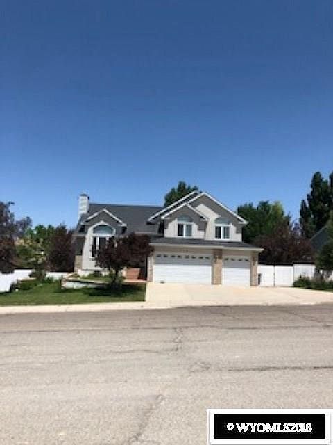 1st image of 770 River View Dr
