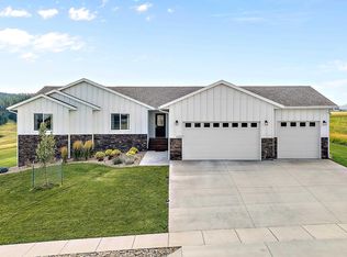 6323 Prestwick Rd, Rapid City, SD 57702