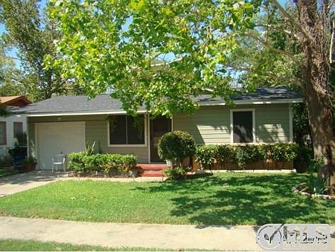 1st image of 910 Cove Ave