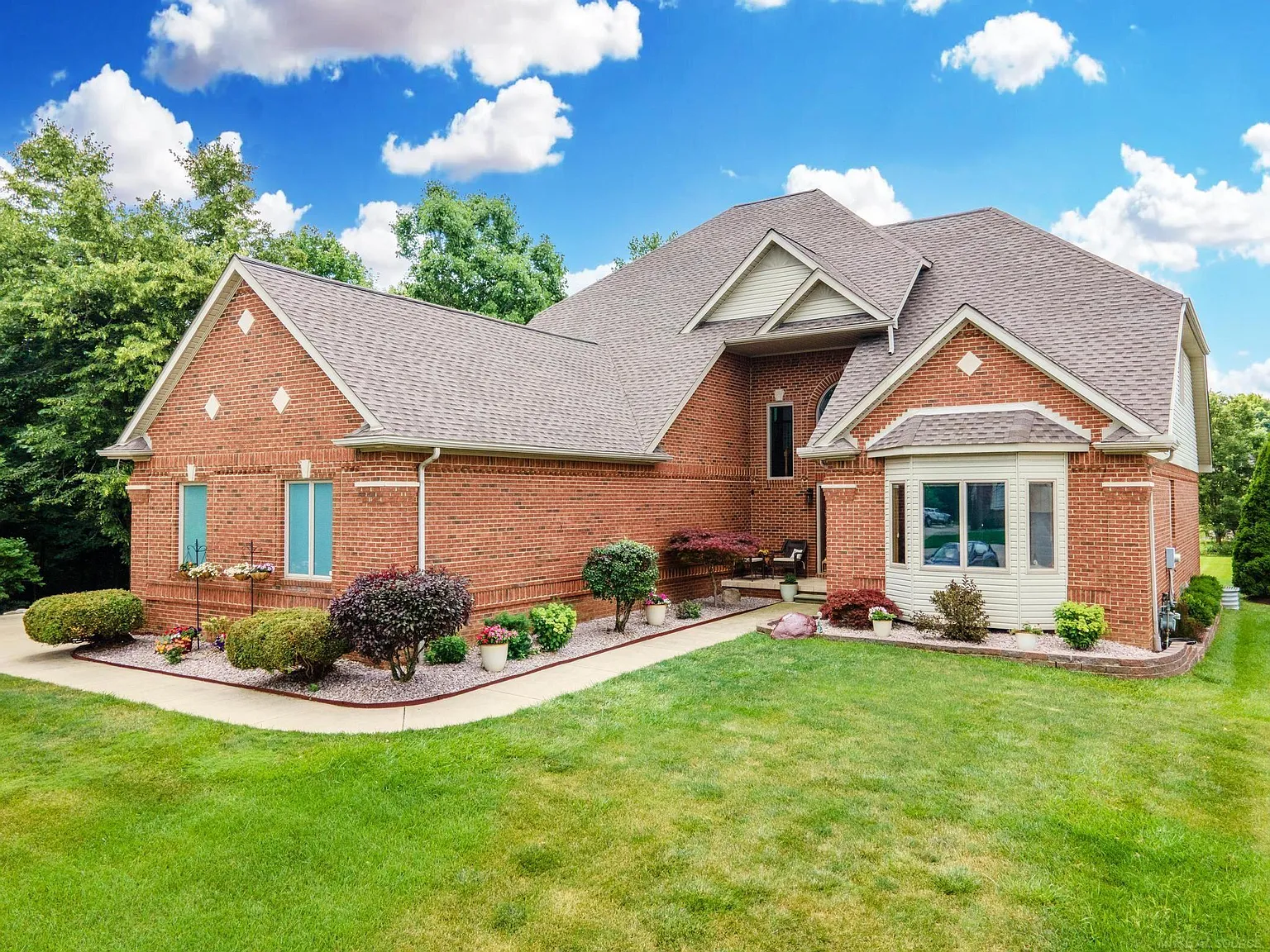 11258 Primrose Way photo 1