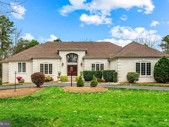 8 Somerton Sq, Medford, NJ 08055