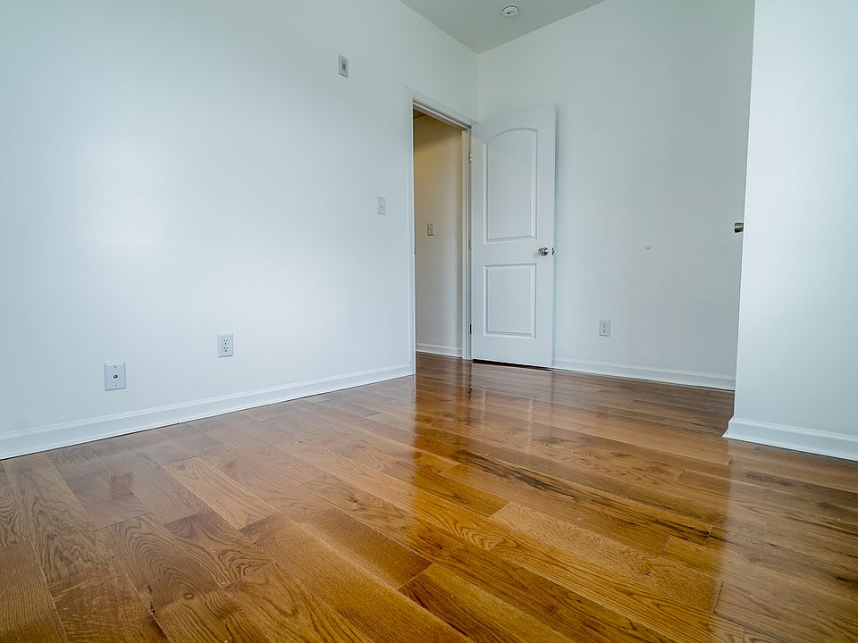 1st image of 825 N 41st St #17921509