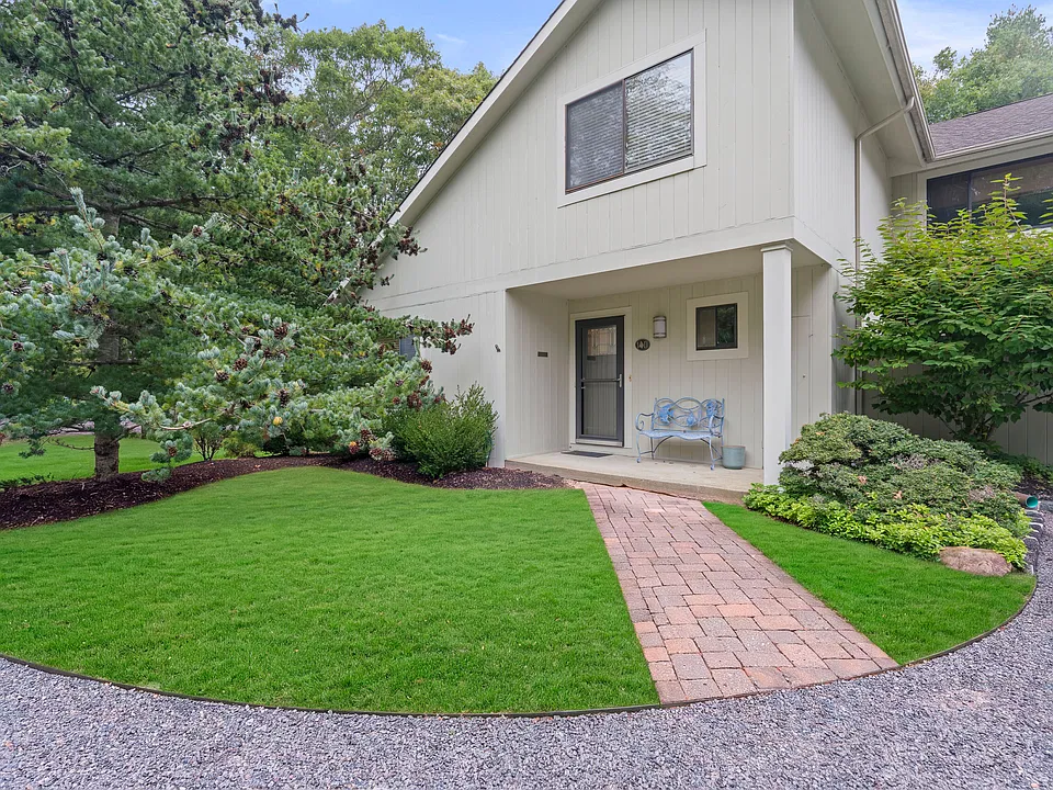 202 Treescape Dr #14D