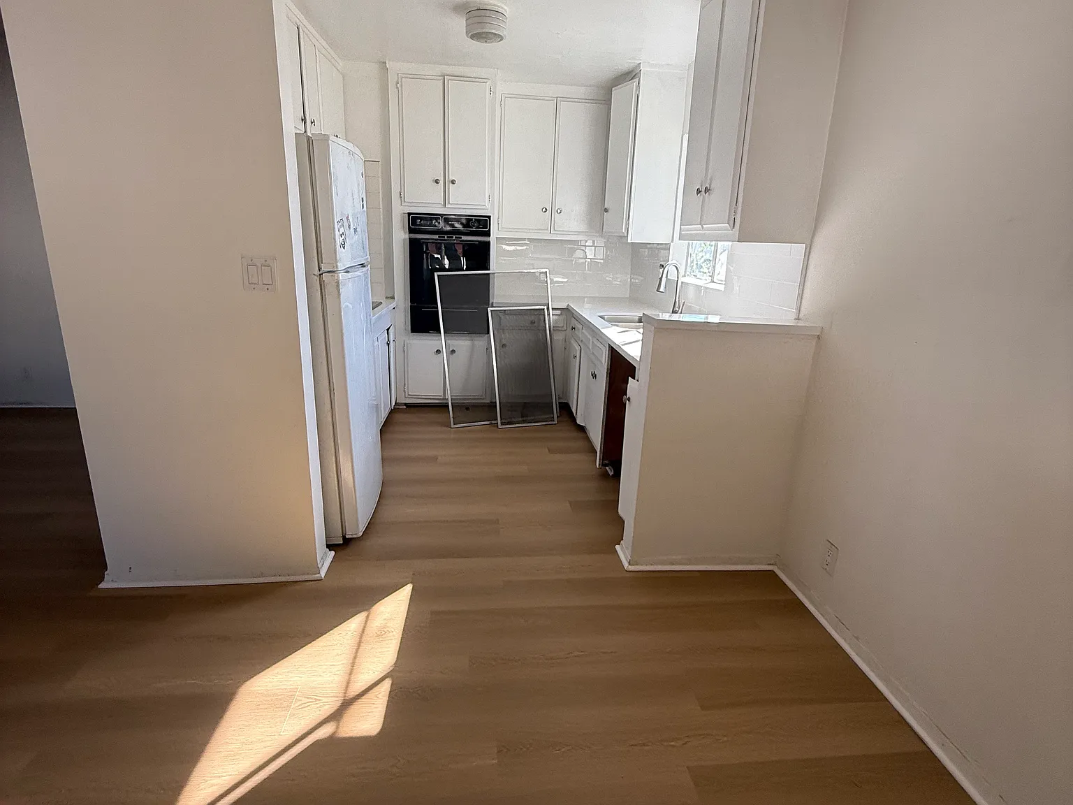 2 bed, 1100 sqft, $2,750 — Photo 3