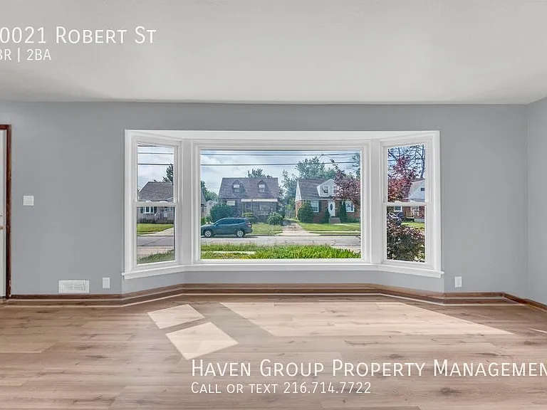 30021 Robert St — Photo 3