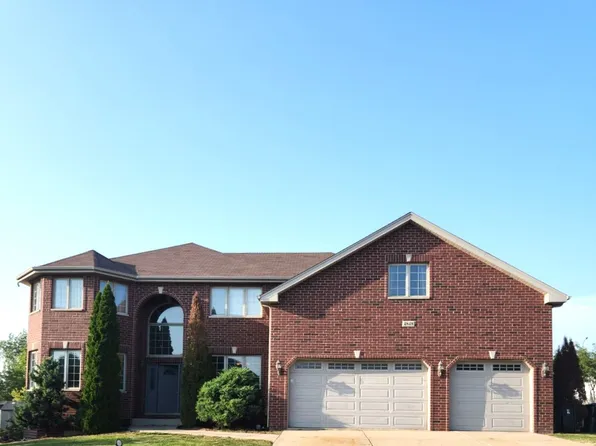 4848 Castle Dargan Dr, Country Club Hills, IL 60478