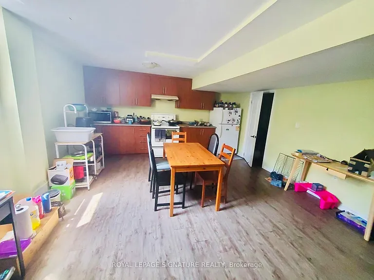 10 Bonavista Dr #LOWER — Photo 2