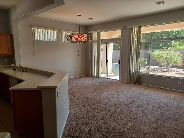 78715 Yellen Dr — Photo 2