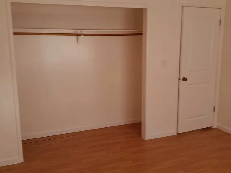 112 E Laurel Ave — Photo 9