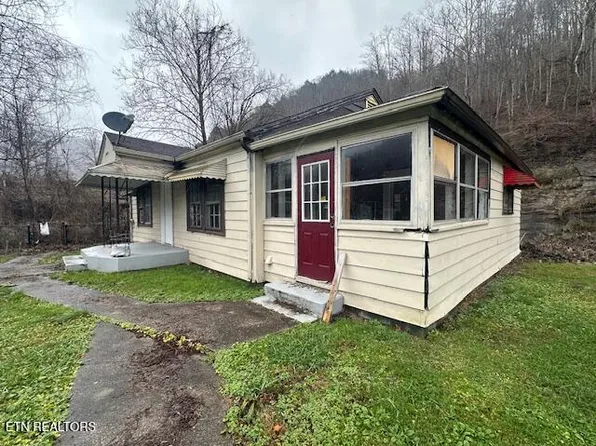 13086 Highway 38, Evarts, KY 40828