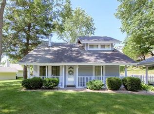 415 Briarhill Ct, Ballwin, MO
