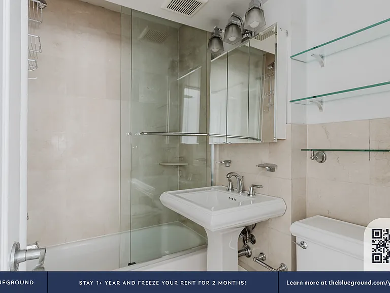 290 W 12th St #3D — Photo 17