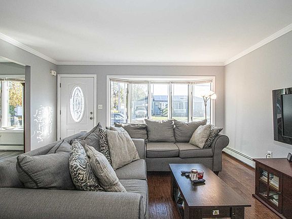4th image of 29 Wilson Ave