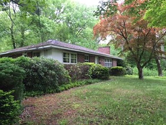 2nd image of 16 Bow St
