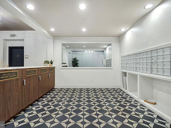 4th image of 1669 Columbia Rd NW APT 215