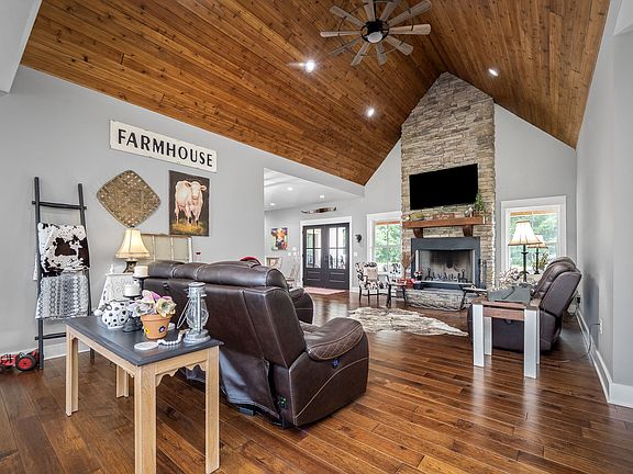 14th image of this home