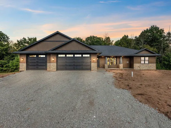 6157 Bay Hill Ct, Luxemburg, WI 54217