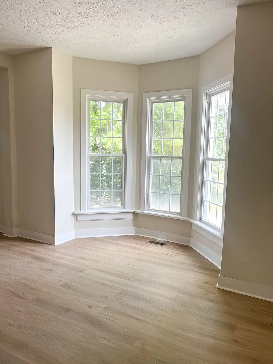 Building Photo - 223 Edgewood Ave #223