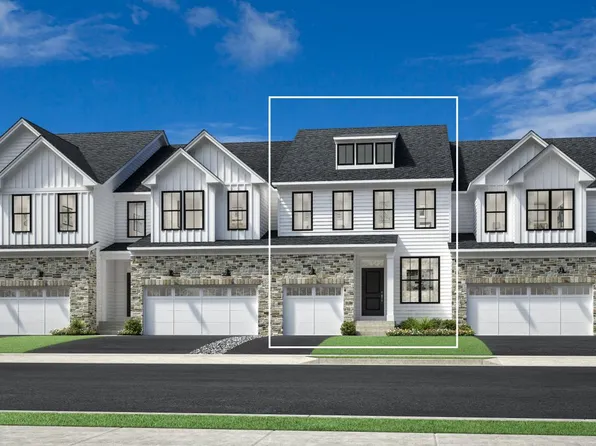11 Colt Ln, Manalapan, NJ 07726
