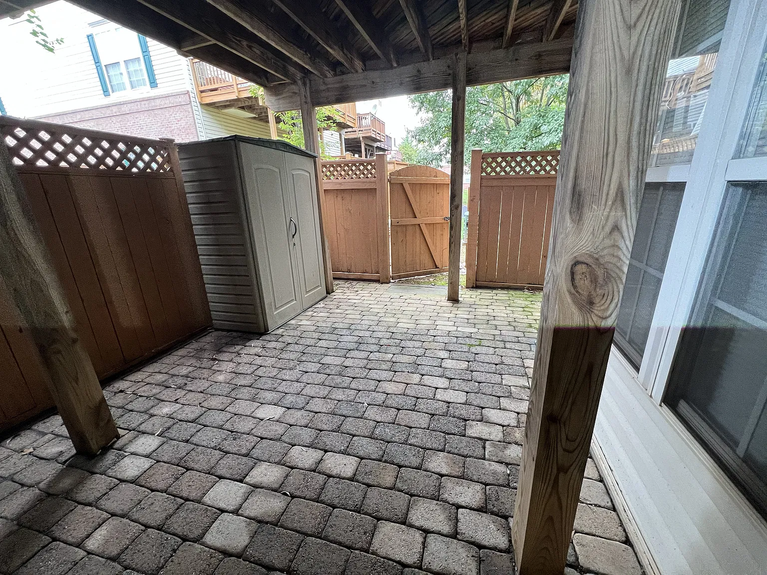 4 bed, 3.5 bath, 2112 sqft, $3,300 — Photo 4