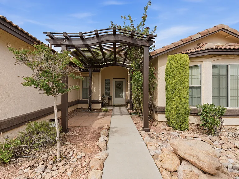 3763 Loma Ventosa — Photo 7