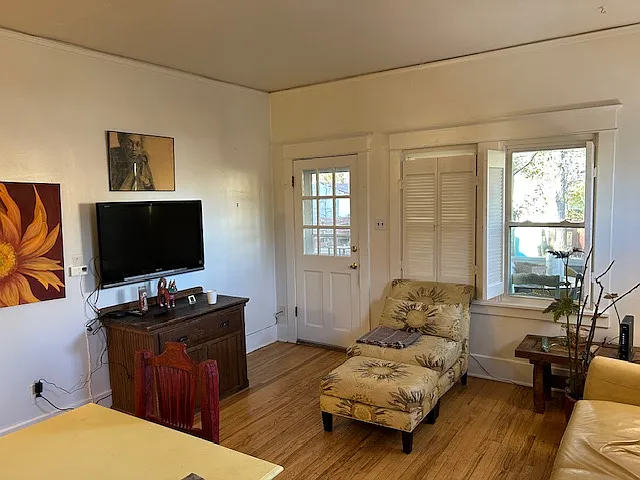 1232 Dean Pl — Photo 7