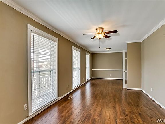 4th image of 2609 Claybrook Dr