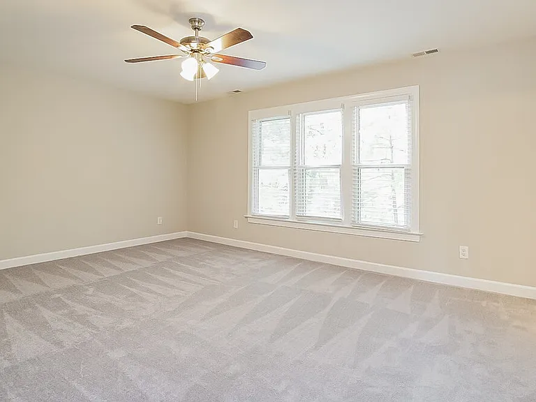 900 Birkdale Dr — Photo 10