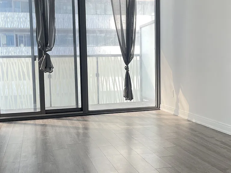 50 Charles St E #2506 — Photo 6
