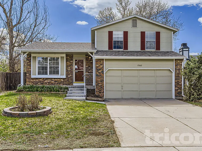 17662 Ponderosa Ave — Photo 2