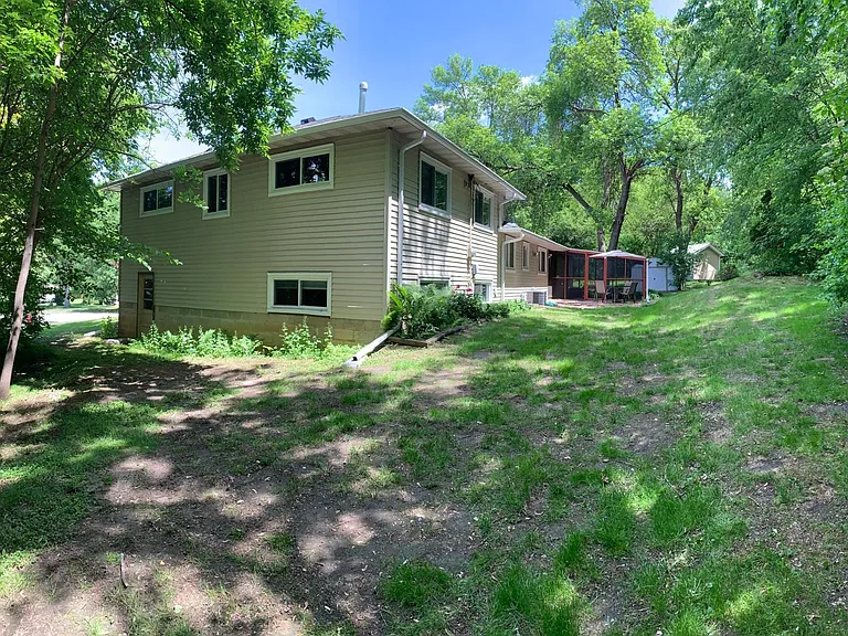 11301 Friar Ln — Photo 32