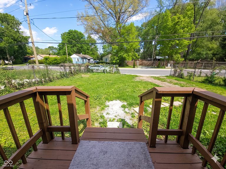 Listing photo 4