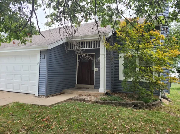 5 Bishops Crest Ct, Saint Peters, MO 63376