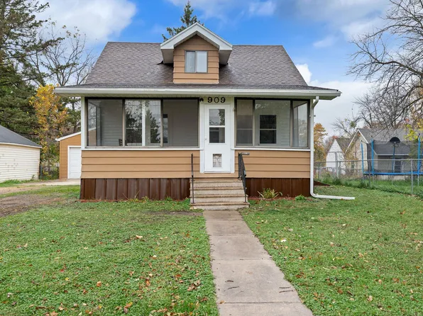 909 6th Ave SE, Austin, MN 55912