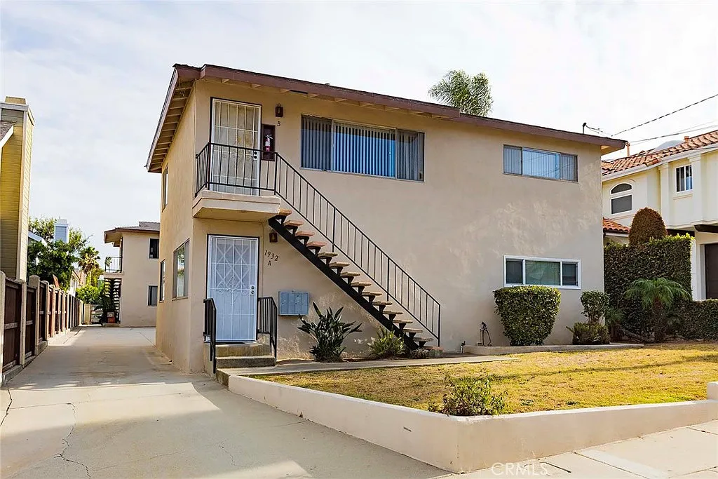 2 bed, 850 sqft, $2,950 — Photo 1