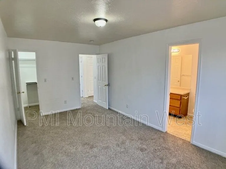 49 S 200th St W #A11 — Photo 15