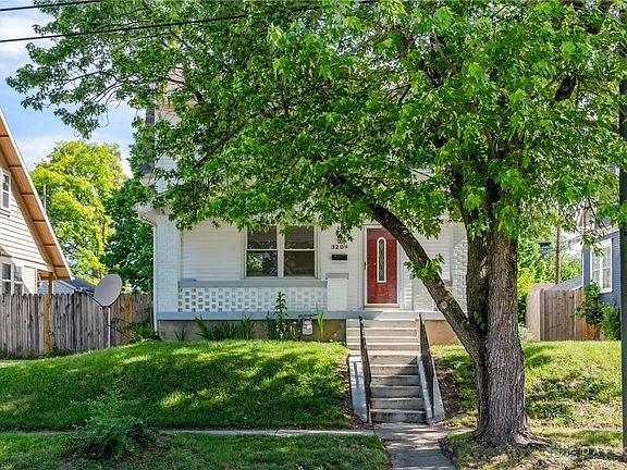 3rd image of 3209 Wayne Ave