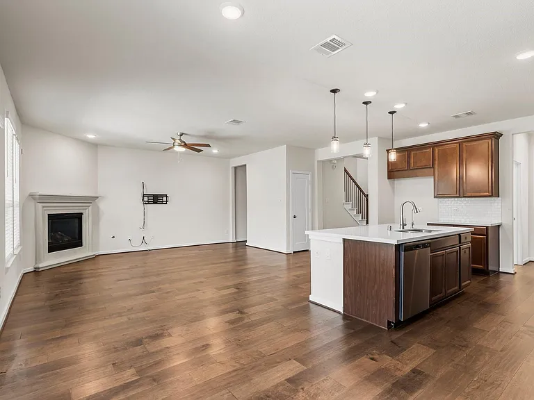 3850 Chapman Bluff Dr — Photo 11