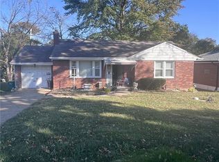 9240 Hathaway Dr, Saint Louis, MO 63136