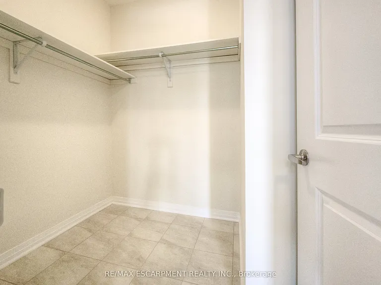 104 Settlers Rd E — Photo 6