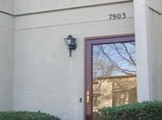 7903 Charter Oak Ln, Charlotte, NC