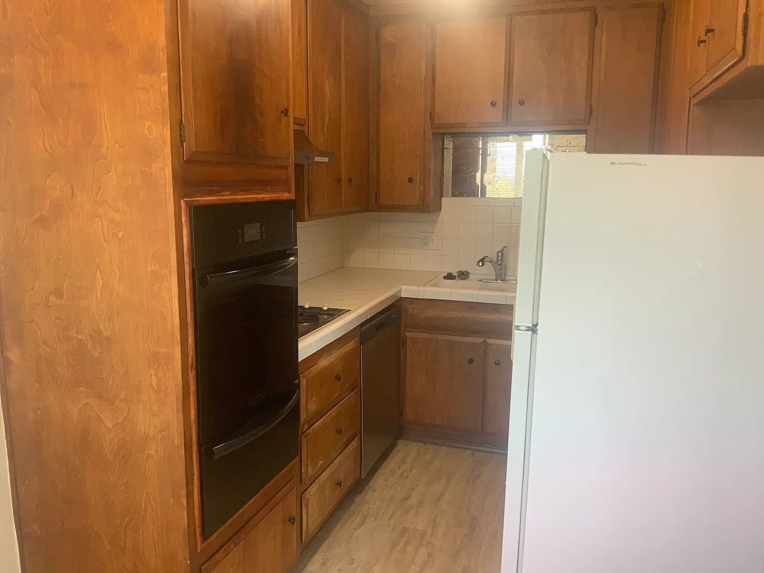 1 bed, 800 sqft, $1,975 — Photo 2