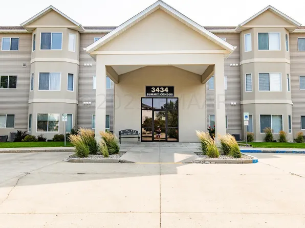 3434 28th St S Unit 101, Fargo, ND 58104