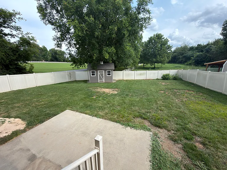 4201 Legacy Pointe St — Photo 29