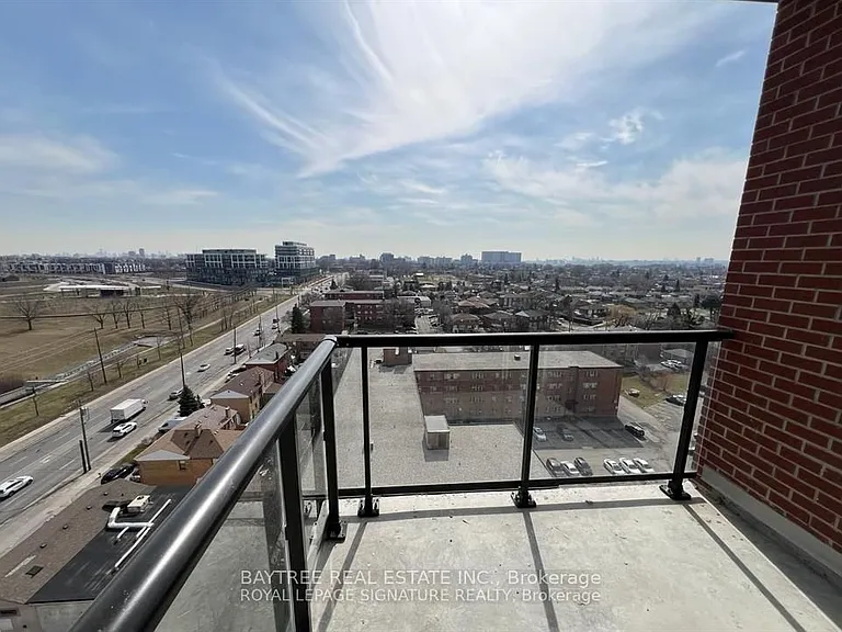 352 Front St W #622 — Photo 10