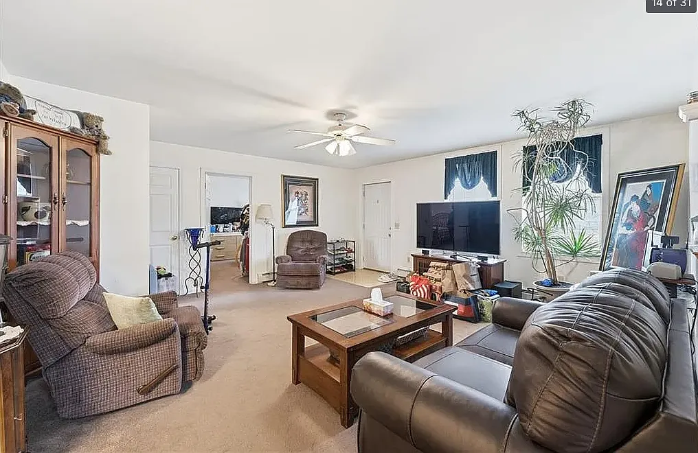 2 bed, 810 sqft, $1,750 — Photo 3