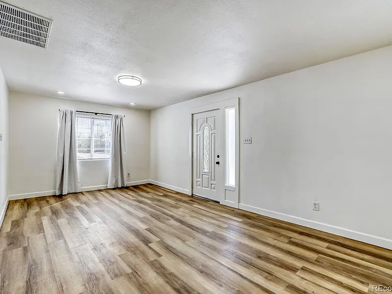 1225 Xanadu St — Photo 3