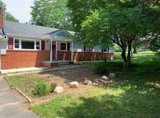 4701 Holly Ridge Rd, Rockville, MD 20853